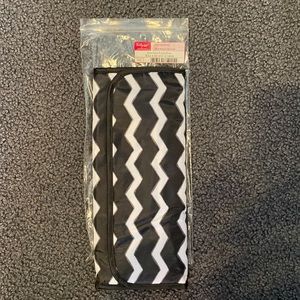New Thirty One Flat Iron Fold-Over case
